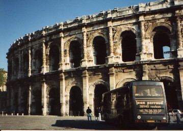 l'Arne de Nmes (exterior)